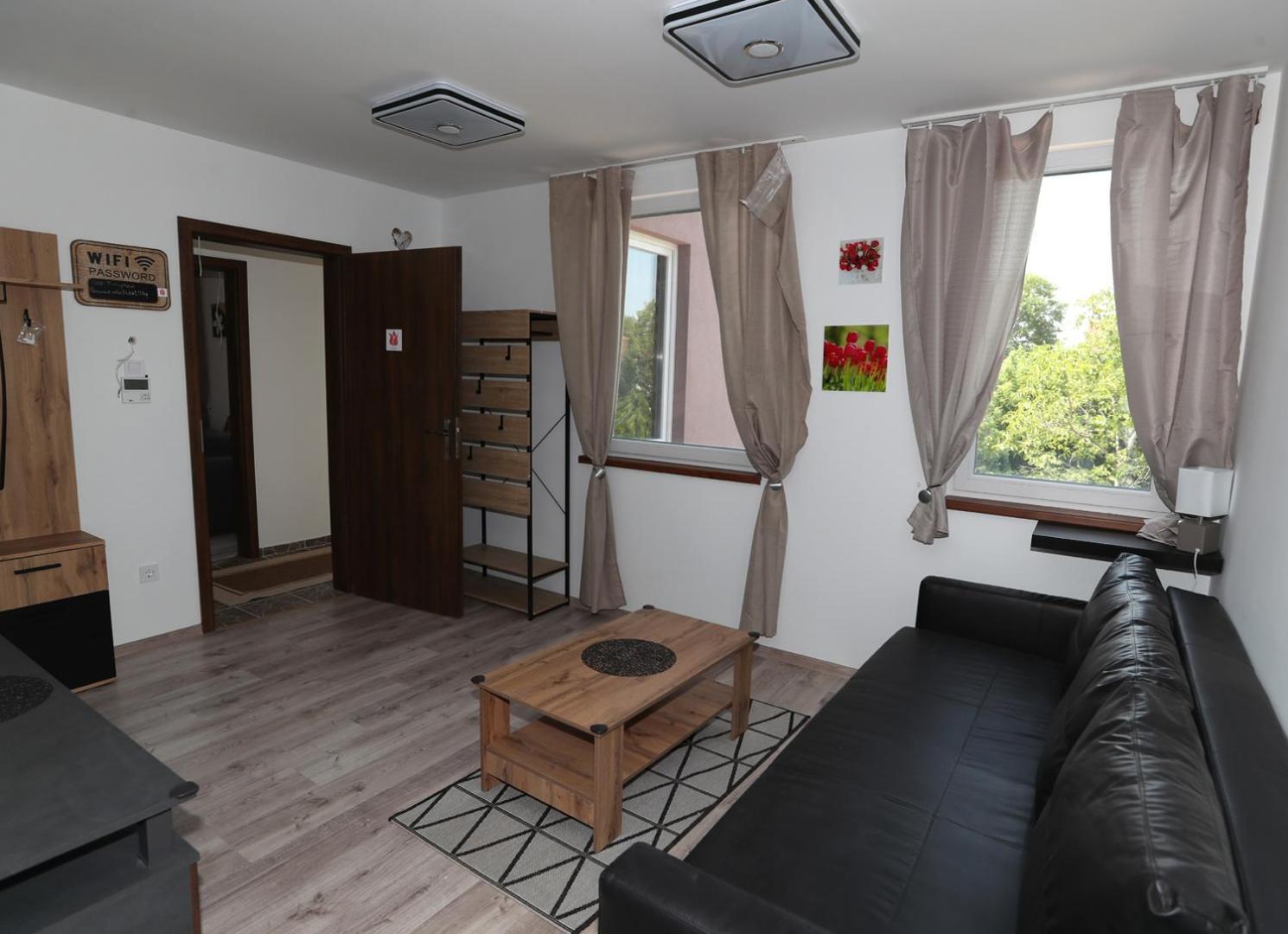 Four Flowers Apartman Шиофок Экстерьер фото