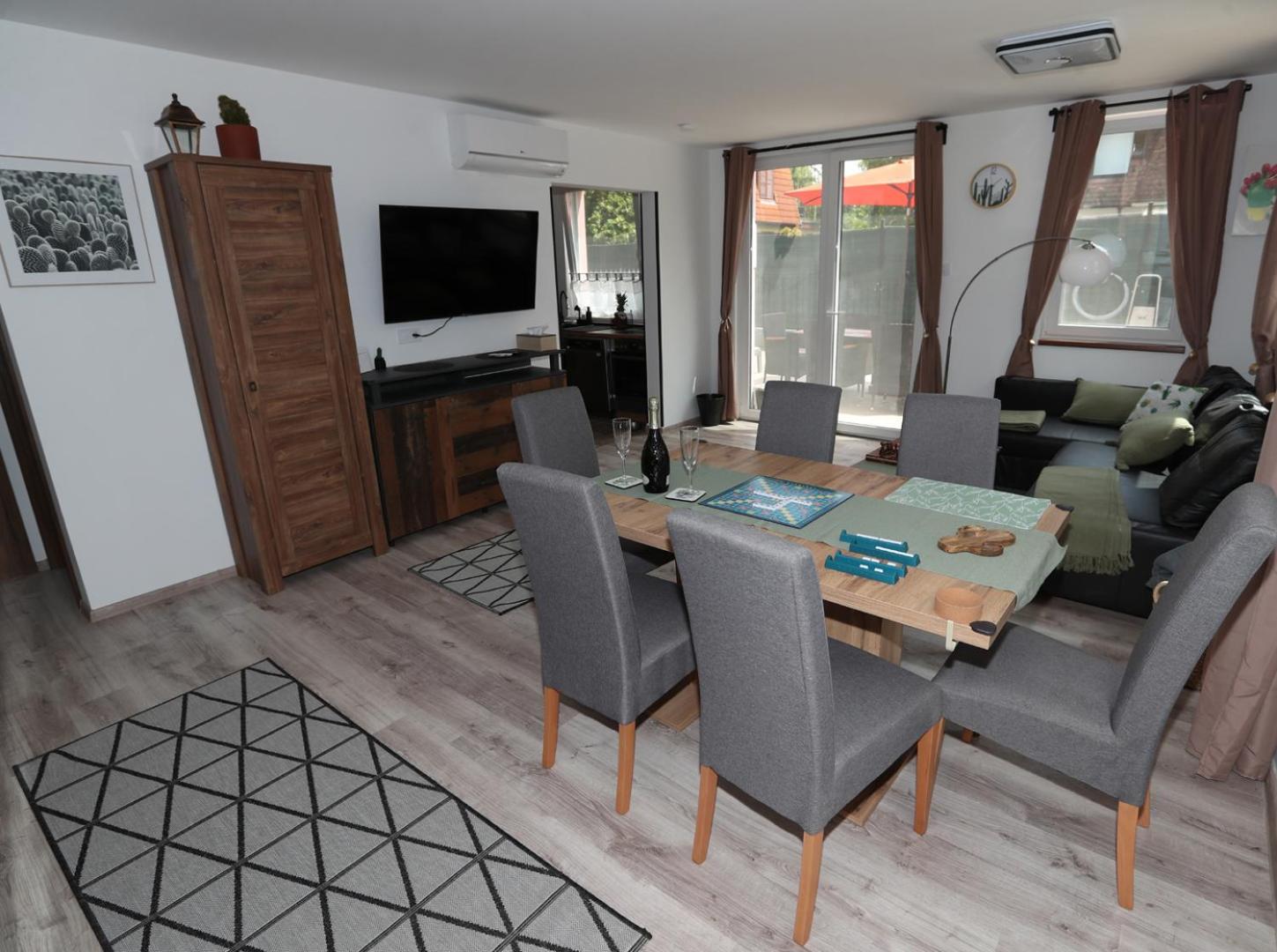 Four Flowers Apartman Шиофок Экстерьер фото