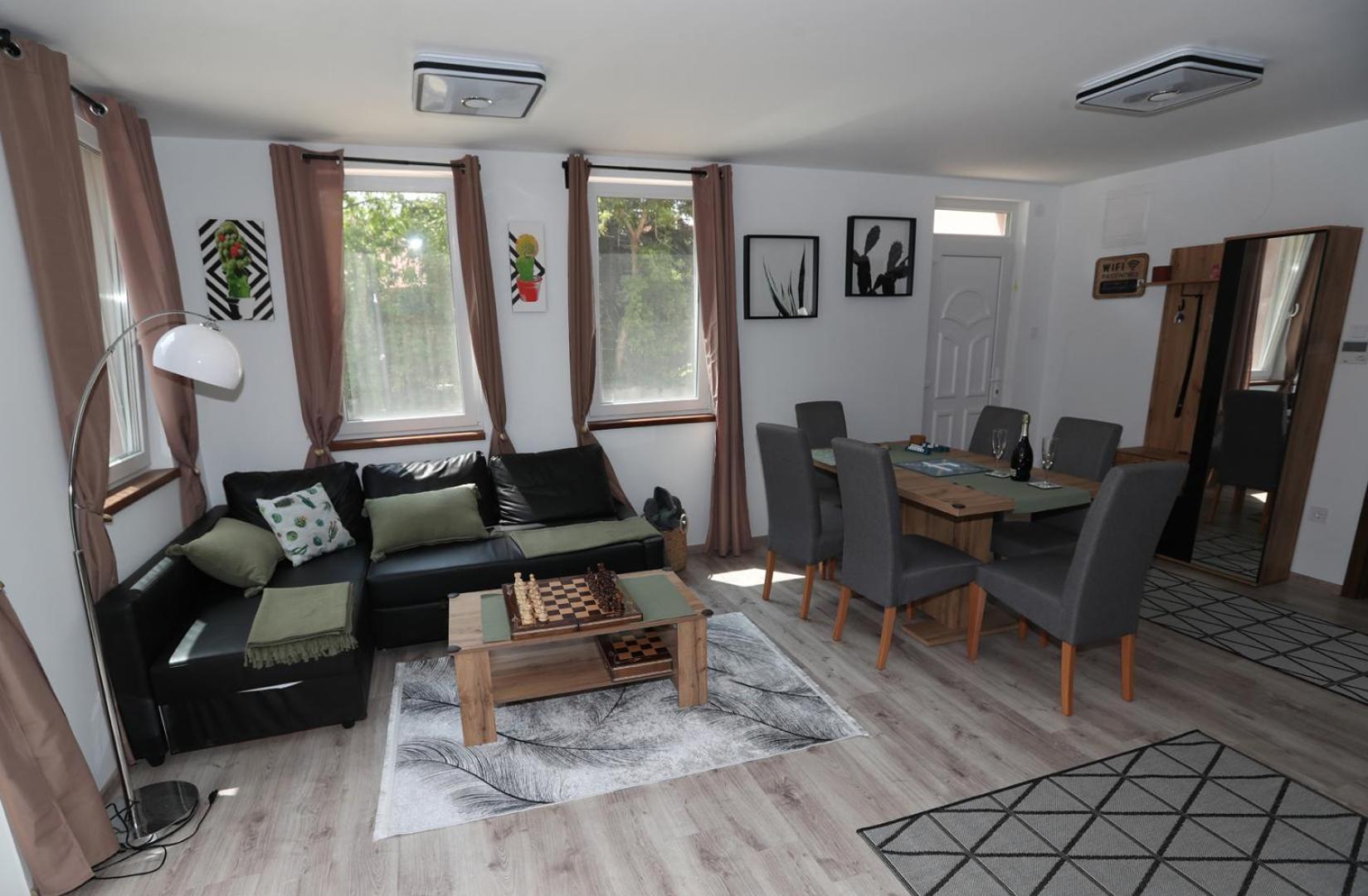 Four Flowers Apartman Шиофок Экстерьер фото